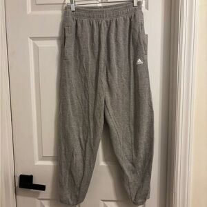Adidas Women’s Gray ribbed  Sweatpants size small